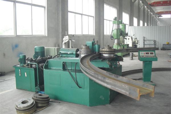 趕緊收藏！型材彎曲機(jī)應(yīng)用的優(yōu)勢介紹