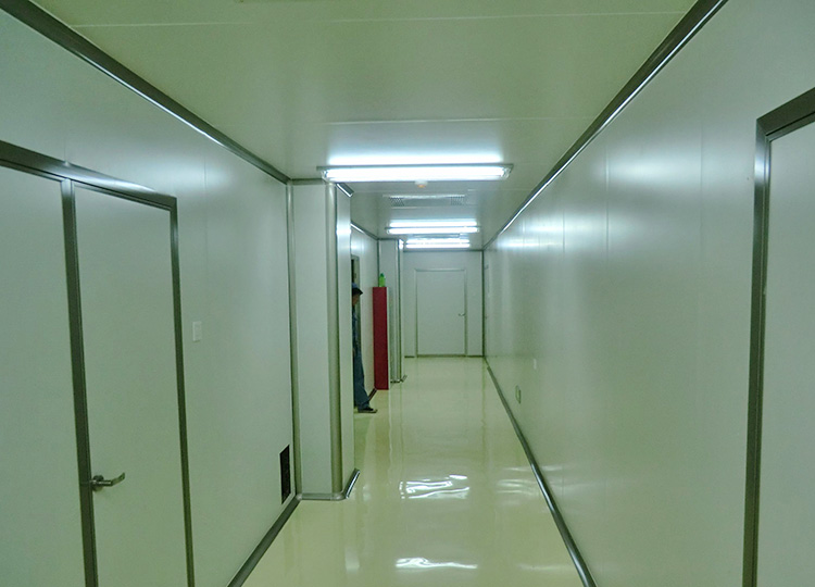 不銹鋼潔凈門(mén)應(yīng)用案例