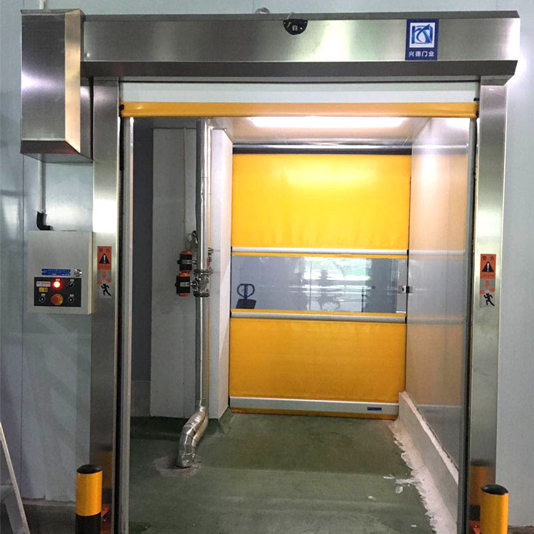過(guò)道的冷板快速門  快速卷簾門
